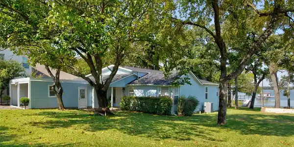 9012 Heron Drive