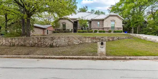 428 Lake Terrace Drive