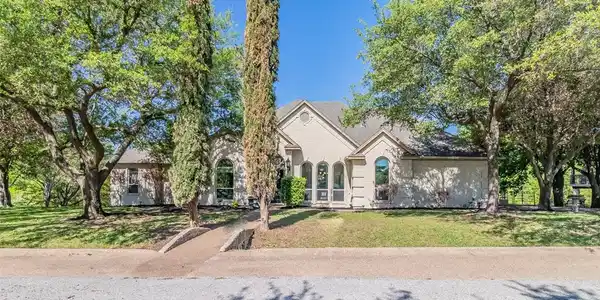 10009 Seville Drive