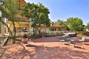 606 Oak Point Drive Lot 1068