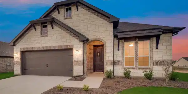 1421 Whitetail Lane