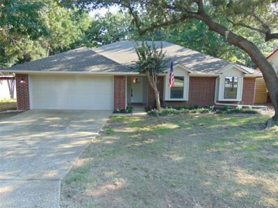 422 Oakwood Circle