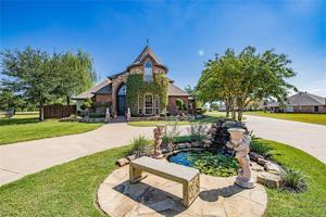 9005 Valcour Court