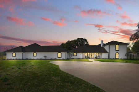203 W Shady Shores Road