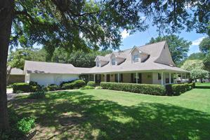 2316 Lakewood Court