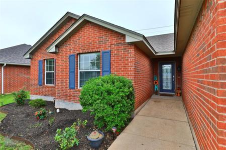 5509 Yellow Brick Road