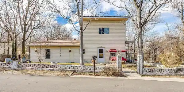 533 Cresthaven Court