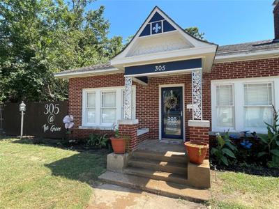 305 W Main Street