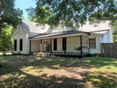 901 E 9th