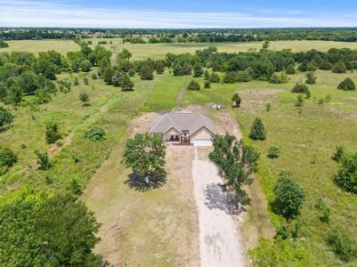 1049 E Highway 276