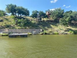 1013 Oak Hill Lane