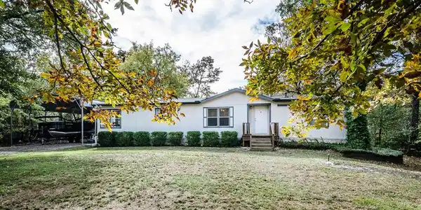 110 Kingsview Drive