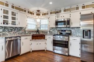 564 Peavy Road