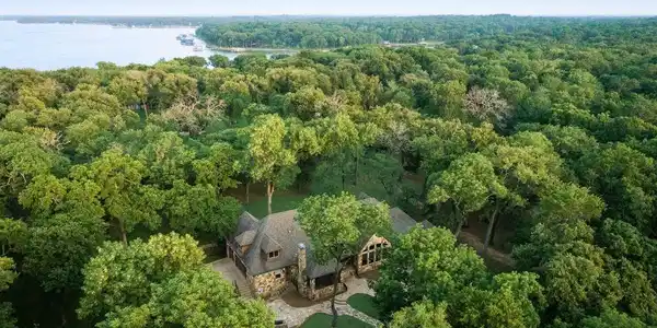 279 Stonewall Drive