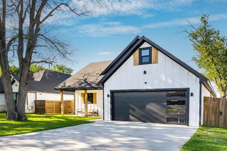 2003 Lakeview Drive