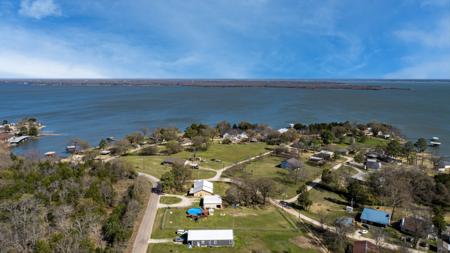 4370 County road 3706