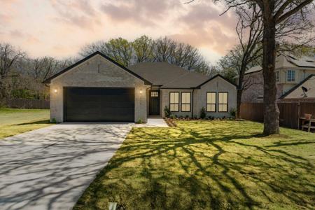 112 Indian Oaks Drive