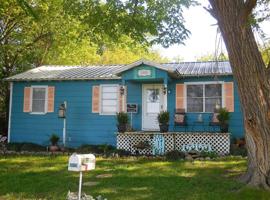1005 W Crazy Horse