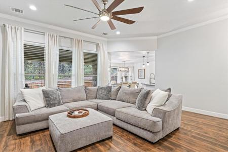 1013 Bandera Trail