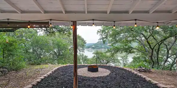 396 Chism Trail
