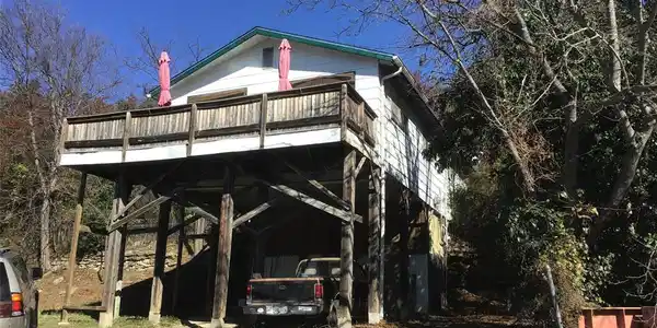6112 Park Road