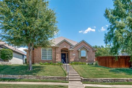 2250 Garden Crest Drive