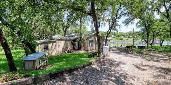 12044 N Oak Court