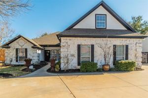 3205 Crossbridge Circle