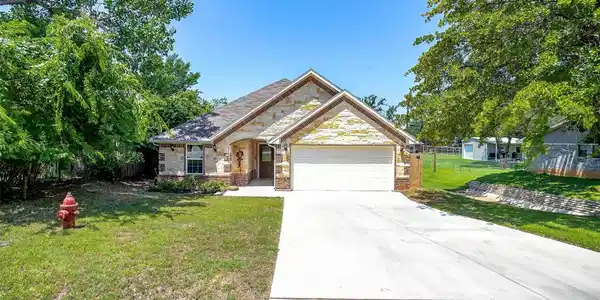 160 Mountain View Drive