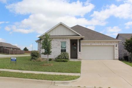 1401 Eagle Nest Drive
