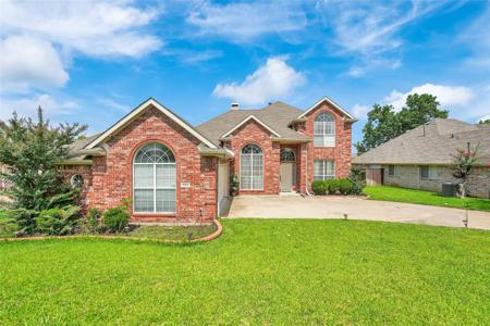4513 Fairlake Drive