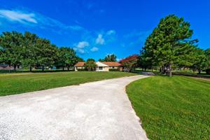 133 S Meadowbrook Drive
