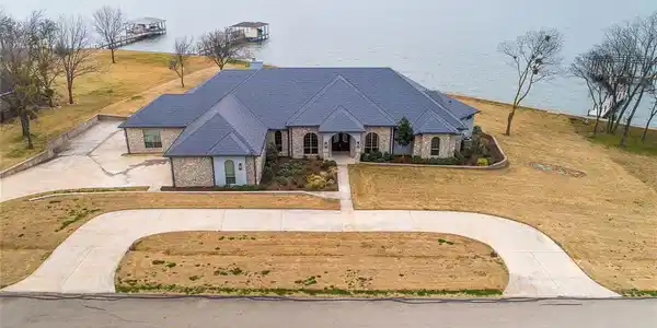 2214 Lakeview Landing