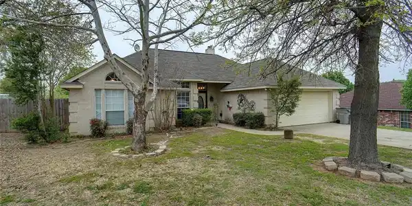 812 Wayne Trail