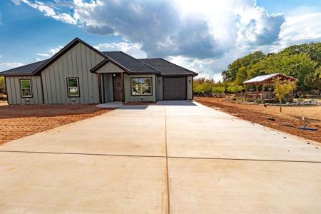 6006 S Lakeside Hills Court