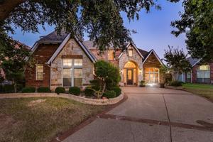 659 E Sandra Lane