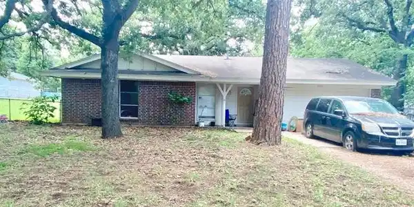 1005 Stewart Court