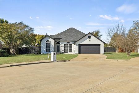 215 Parkway Court