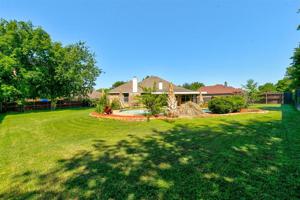 4407 Cluster Oak Court