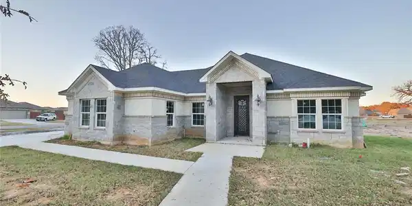 1200 Oak Harbor Boulevard