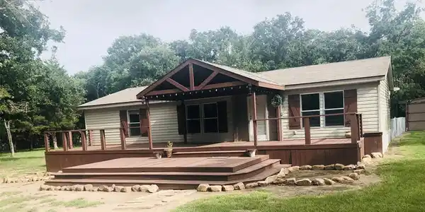 404 Susan Grove Boulevard