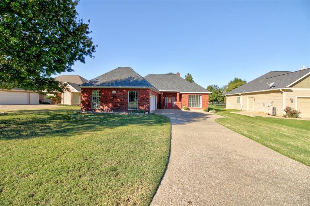 215 Cayuga Trail, Lake Kiowa, TX lhrmls01088675