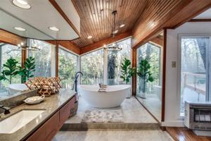 7 Oak Knoll Drive