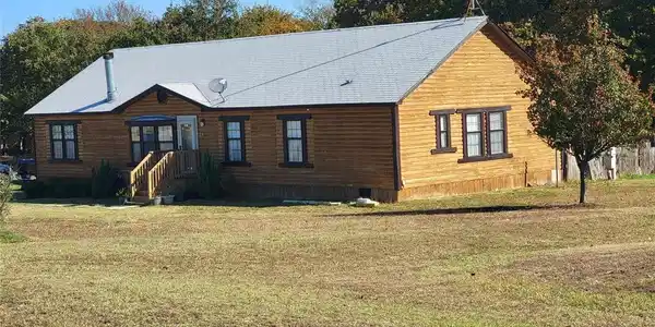 302 Prairie Lane