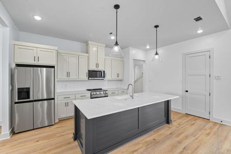 2050 Vista View