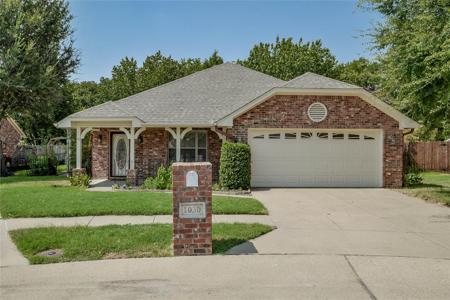 1030 Roberts Bend Court