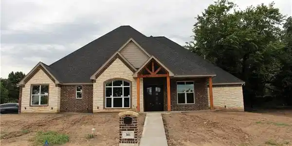 301 Familia Court Lot 1