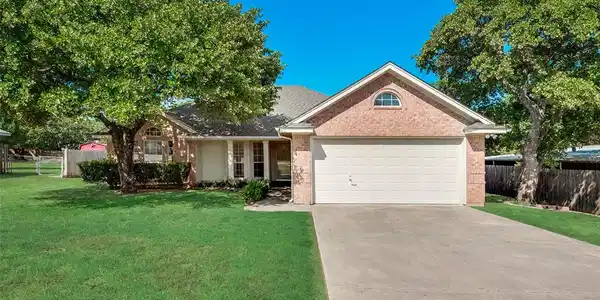 804 Wayne Trail
