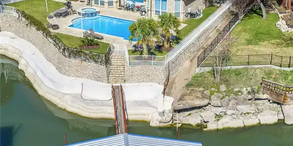 9253 Cape Royale Court