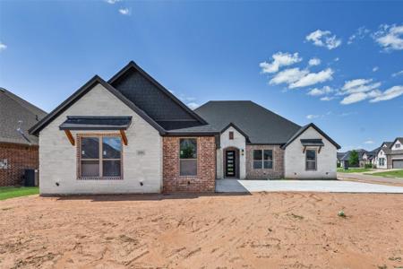 1041 Mickelson Drive